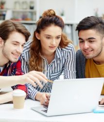 ¿Qué grados tienen las notas de corte más altas? Consulta el ranking por comunidad autónoma