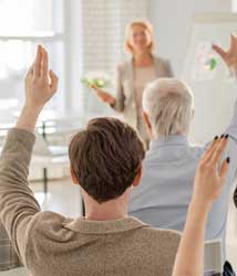 ¿Existe una formación ideal para cada etapa de la vida? ¡Participa en el nuevo monográfico!