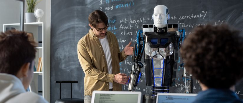 Los docentes de zonas rurales son menos propensos a creer que la alfabetización digital sea una prioridad para su instituto